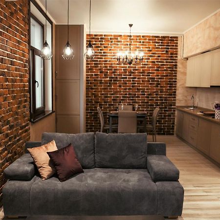 Апартаменты Центр Uman Square Apartment Bagian luar foto