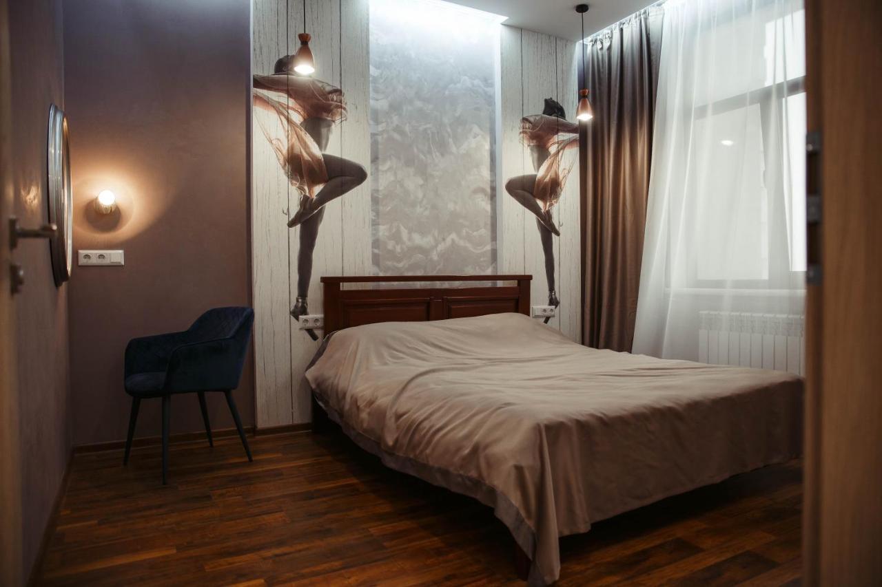Апартаменты Центр Uman Square Apartment Bagian luar foto