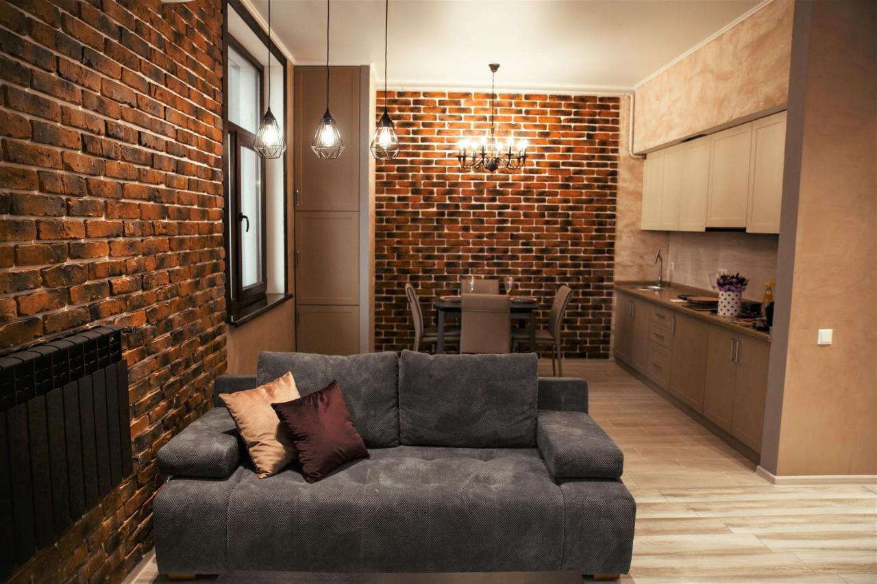 Апартаменты Центр Uman Square Apartment Bagian luar foto