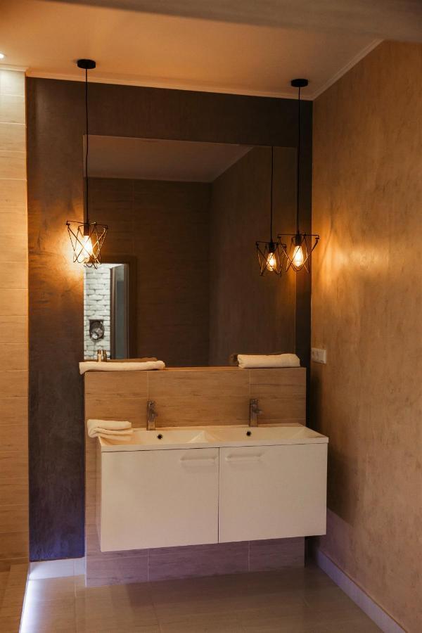 Апартаменты Центр Uman Square Apartment Bagian luar foto